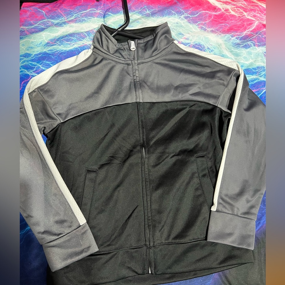 Kids zip up